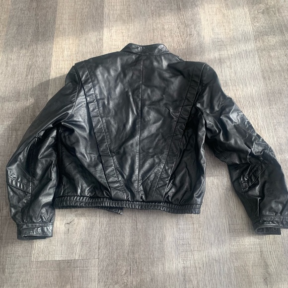 Women’s black leather jacket - Picture 4 of 7